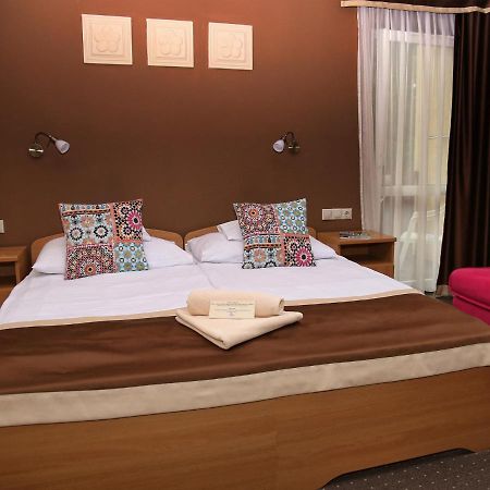 Alfa Hotel & Wellness Miskolctapolca מראה חיצוני תמונה