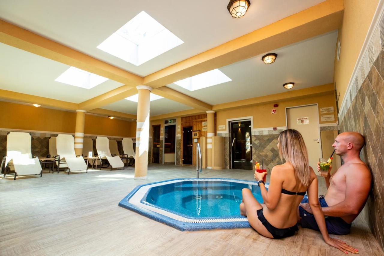Alfa Hotel & Wellness Miskolctapolca מראה חיצוני תמונה